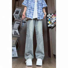 レトロな青いジーパンの男性の夏の薄いタイプのアメリカの高い街のvibeズボンのデザイン感が現れます。