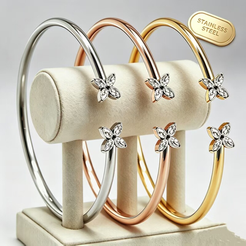 316L Titanium Steel Four-Leaf Clover Open Bracelet for Women, Light Luxury with Diamond Inlay, Small Floral Design, Versatile Niche Design, Factory Can Add Logo