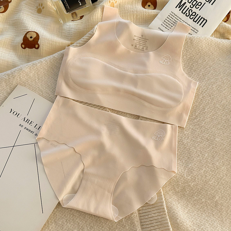 Seamless Intimates Set for Female Students, Kidsren's and Older Kidsren's Underwear, One-Piece Breathable and Comfortable Mid-Waist Briefs Seamless Intimates Set for Female Students, Kidsren's and Older Kidsren's Underwear, One-Piece Breathable and Comfortable Mid-Waist Briefs