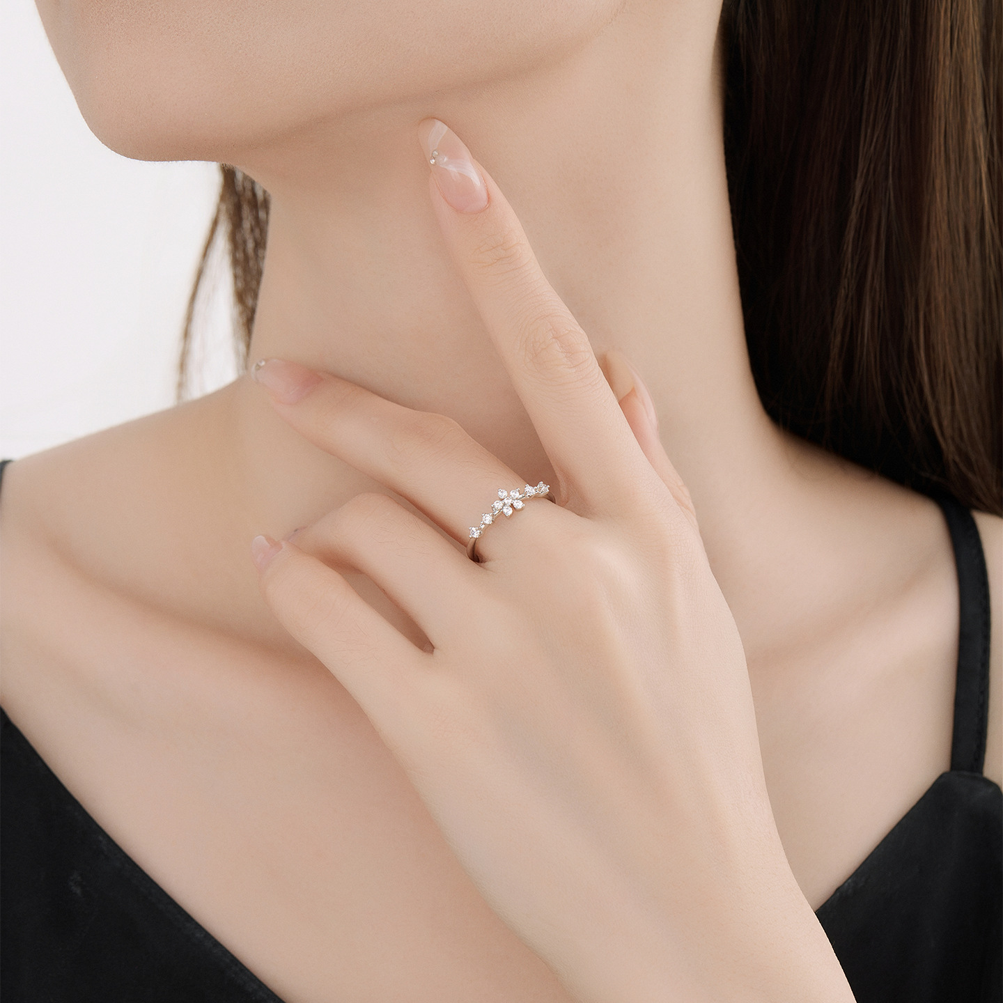 Xuping simple ins viento flor dulce anillo de aleación de cobre chapado blanco coreano diario fácil de usar anillo de viento suave
