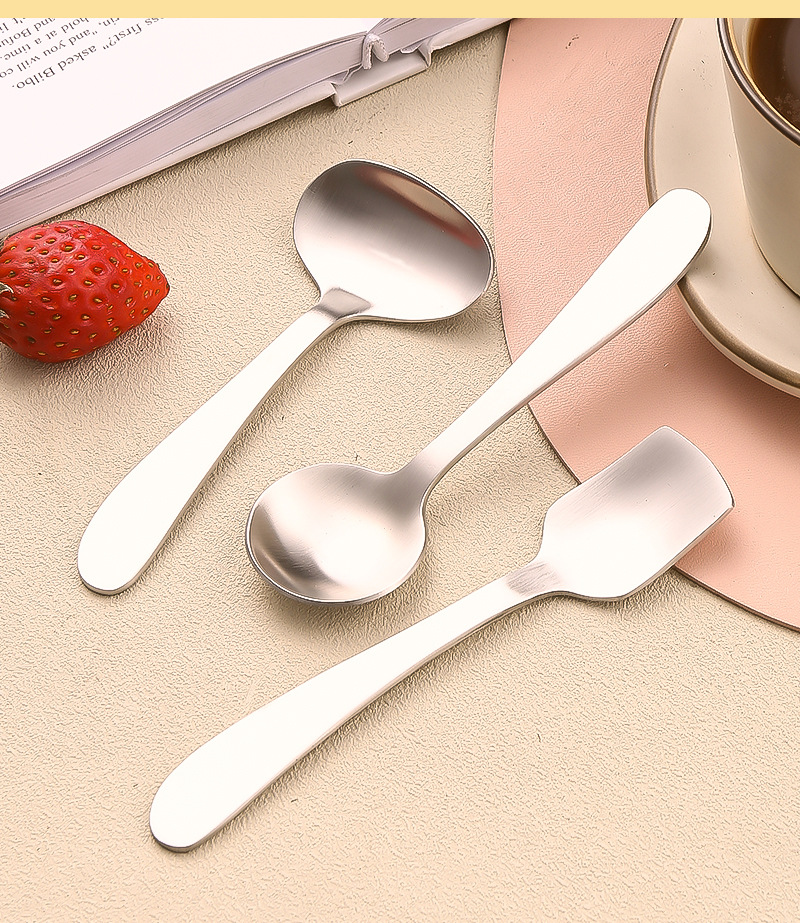 Rvs kinder bestekset met smiley design voor desserts_voghion.com