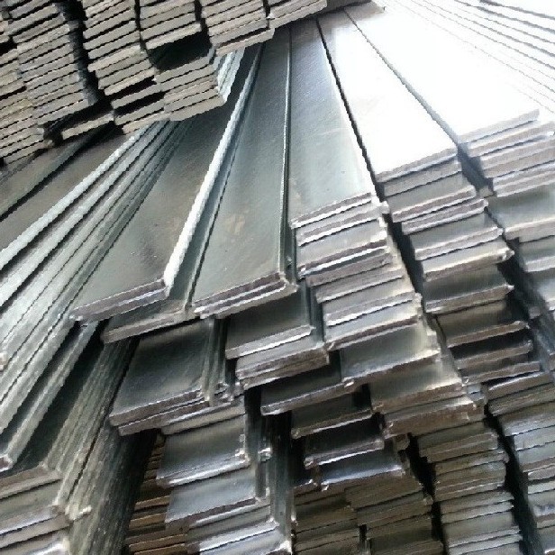 热轧扁钢供应40*4冷拉扁铁可切割冲孔镀锌钢材高锌层耐腐蚀接地