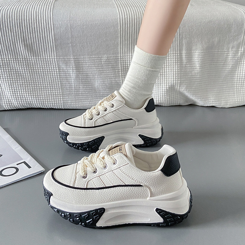 Korean Version of Dad's Shoes for Women in Early Spring 2024, New Student Leisure Street Shooting Shoes for Women, Height Increasing Board Shoes_voghion.com