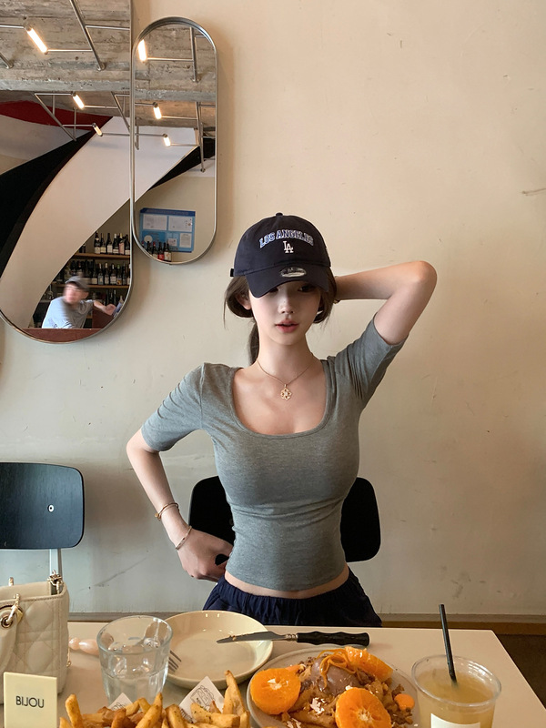 260克人棉芭蕾感中袖t恤女设计感夏季U领显瘦修身上衣|undefined