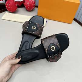 欧美女士明星同款迪拜尼日利亚东南亚高端真皮印花图腾平底凉鞋