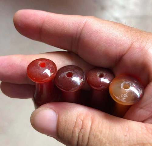 Wholesale red agate chalcedony cigarette holder, traditional old-fashioned dry tobacco bag, straight agate cigarette holder, pipe