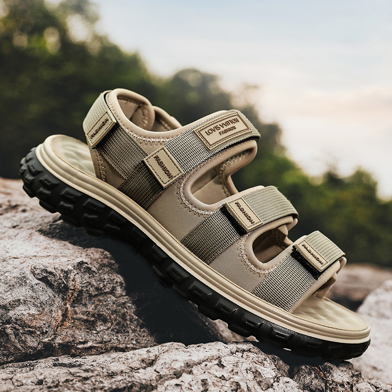 Sandalias para hombres verano 2024 al aire libre zapatos deportivos de playa casuales para niños con sandalias de suela suave