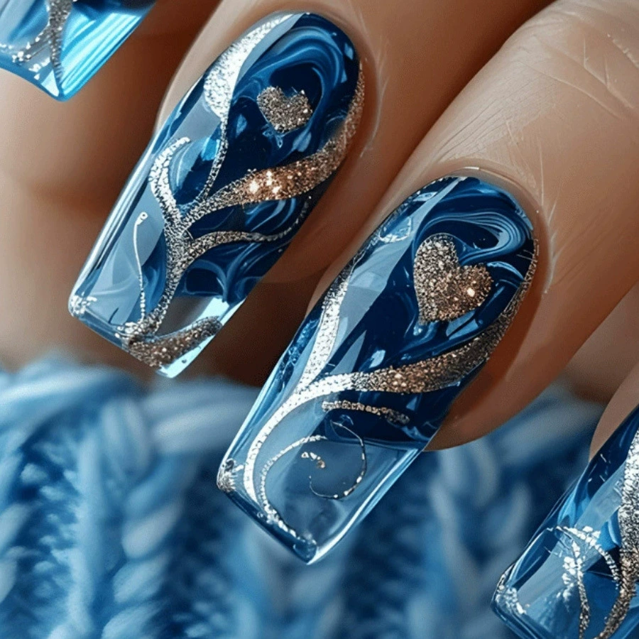 Горячая девушка, блестящие сердечки, детали для дизайна ногтей, золотой узор, водопроводные накладки для ногтей, готовая продукция, трансграничные горячие продажи, 24 шт., носимые ногти