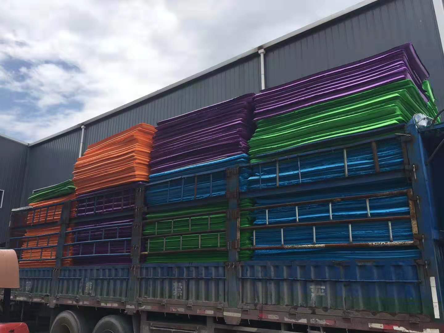 O1CN01Ub5sJ227sGXANLQUq_!!3136