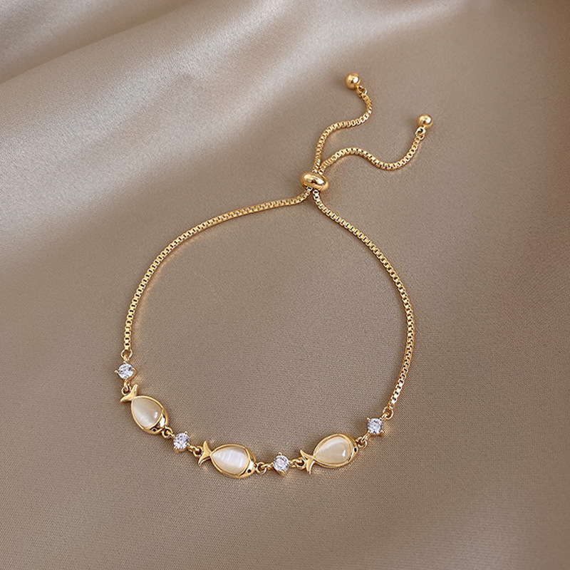 2021 New Cat's Eye Fish Bracelet Women's Ins Trendy Internet Celebrity Temperament Zircon Bracelet Casual Personalized Hand Jewelry 2021 New Cat's Eye Fish Bracelet Women's Ins Trendy Internet Celebrity Temperament Zircon Bracelet Casual Personalized Hand Jewelry