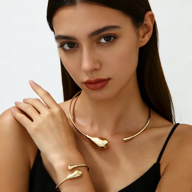 Cross-Border Water Drop Open Choker Bracelet European and American Niche Design Metal Choker Bracelet Set Accessories