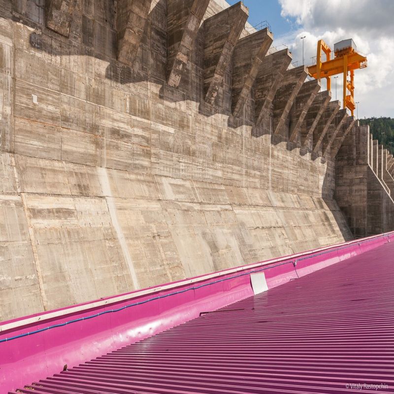 废水池耐酸碱玻璃钢涂料，防腐性能良好。废水池耐酸碱玻璃钢涂料
