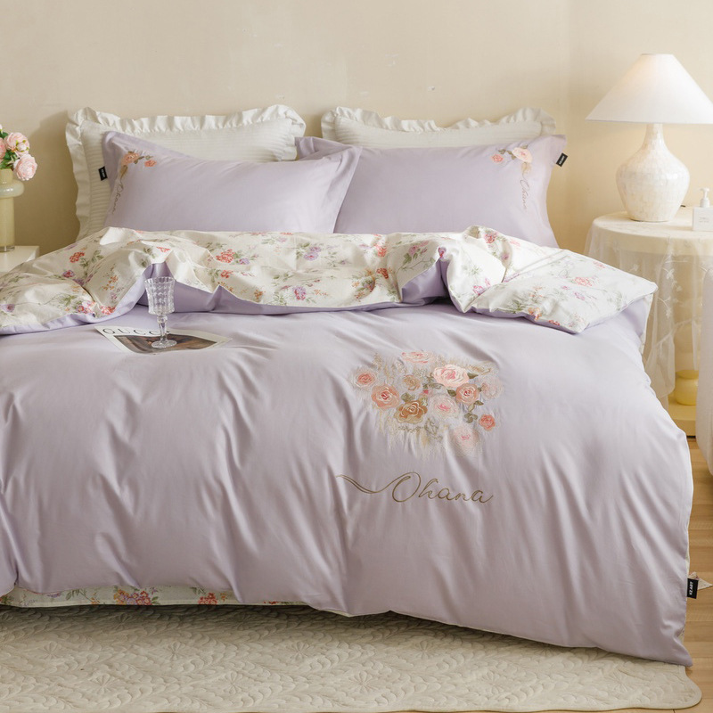 Algodón ligero de lujo de cuatro estaciones estilo europeo princesa no estática calentamiento desnudo para dormir cuatro piezas en la cama de algodón de clase A tres piezas