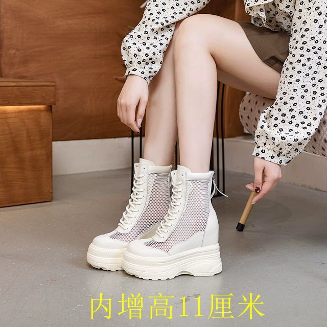 Крутые и дышащие сапоги Мартина с толстой подошвы