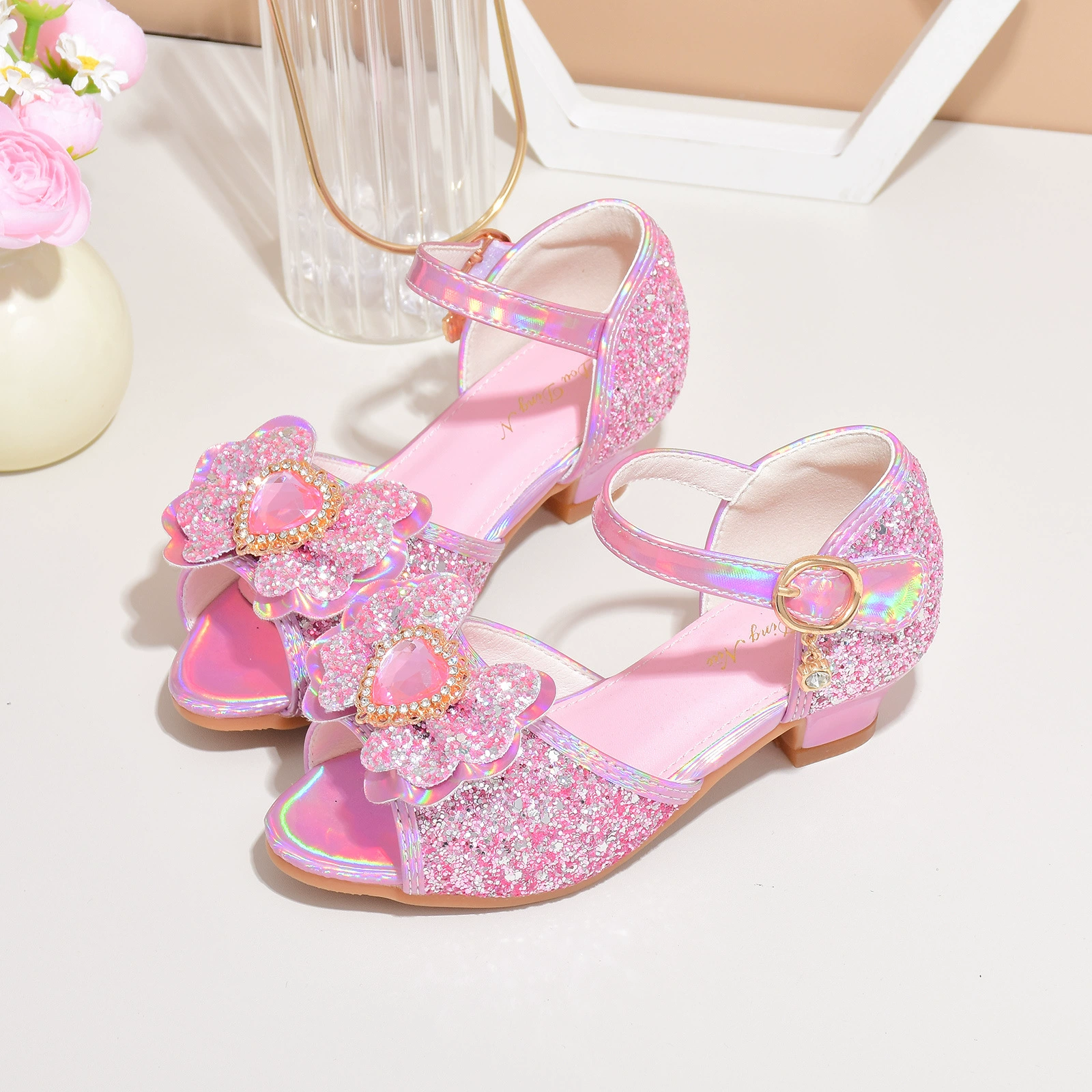 Сандалии для девочек модные блестящие хрустальные туфли для девочек
