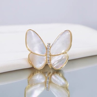 Natural white shell butterfly brooch women's simple temperament pin accessories fashion trend fashion sweet corsage high sense
