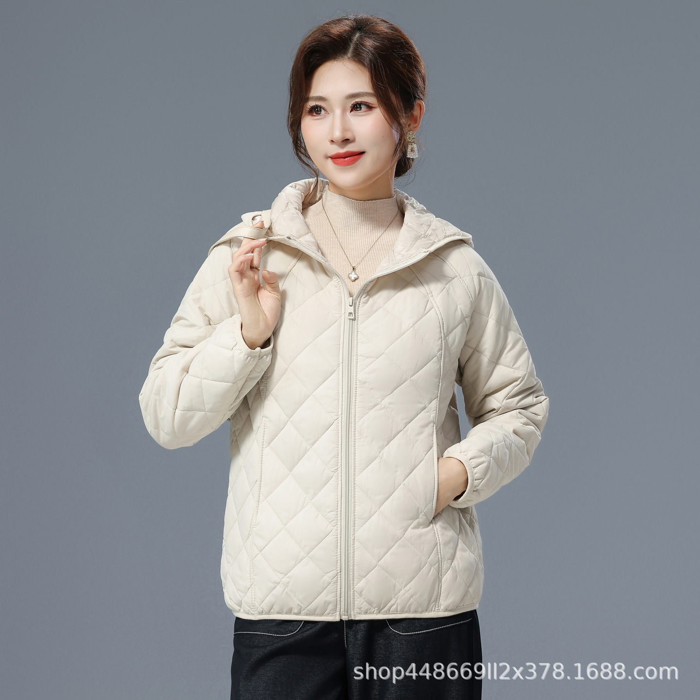 화이트/후드 재킷