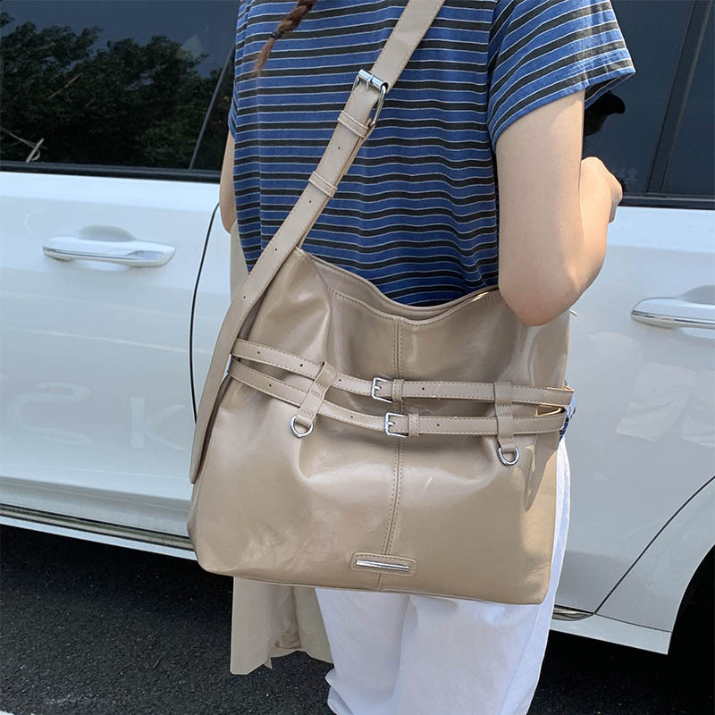 Popular nuevo bolso de hombro de moda, bolso de mujer, bolso de viaje de gran capacidad, bolso de cubo de explosión transfronteriza