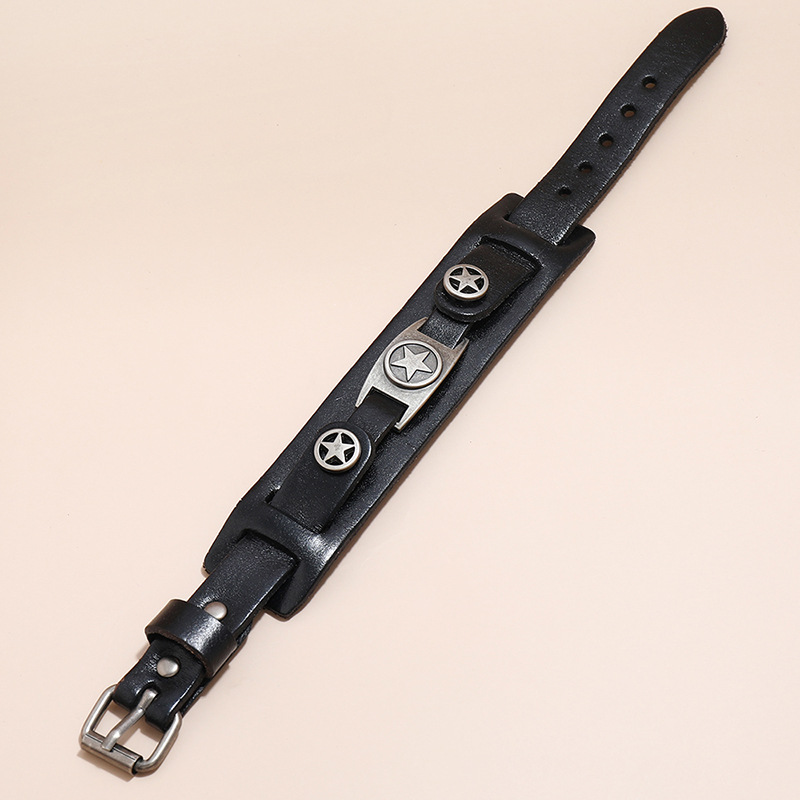 simple retro five-pointed star multi-layer leather bracelet
