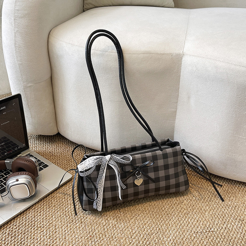 2026 Trendy Exquisite Plaid Stylish Shoulder Bag Niche Underarm Bag Women's New Fashion Casual Trendy Small Square Bag