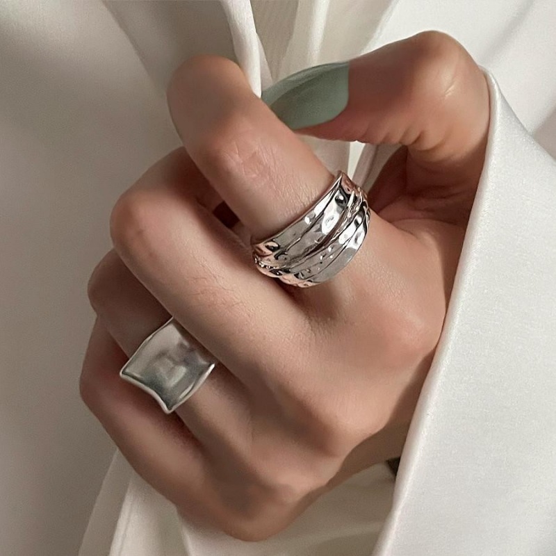 Fashion wide edge geometric line winding ring female personality creative temperament S925 silver open ring food finger ring tide