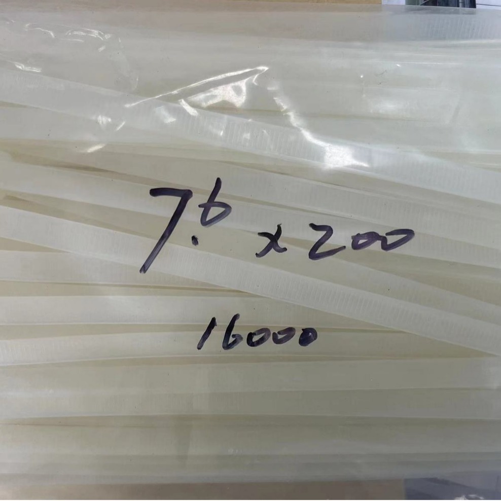 现货   7.6*200束带   环保材质尼龙扎带