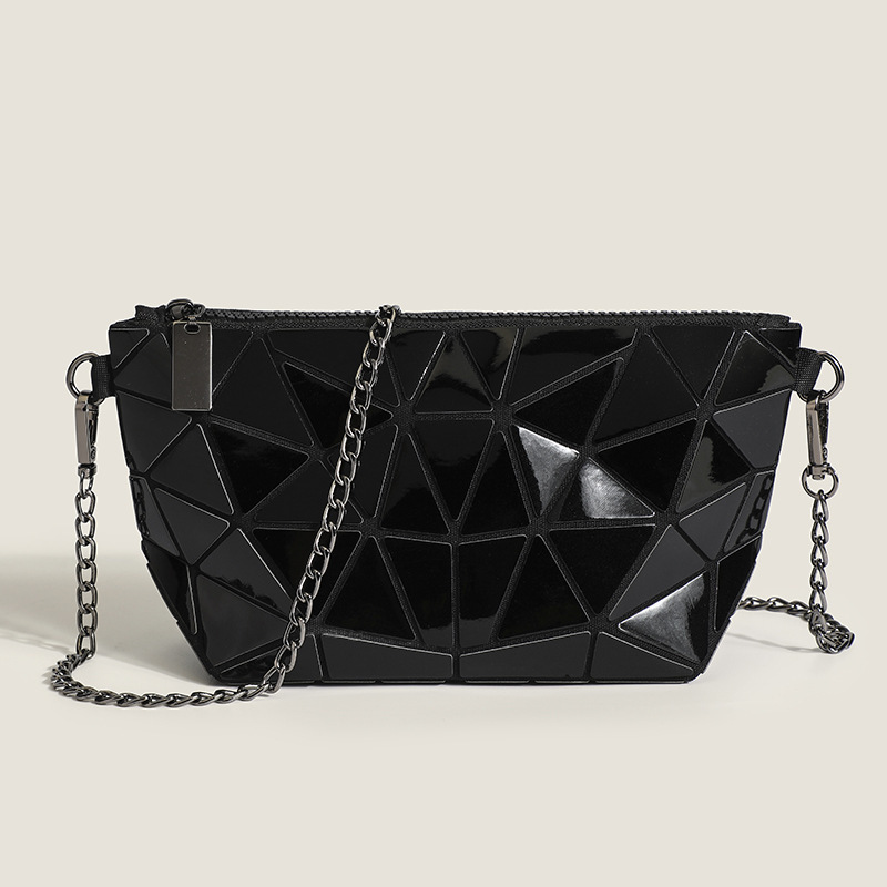 Foreign Trade Women's Bag 2025 New Quilted Chain Bag Japanese and Korean Versatile Fashion Small Shell Bag Single Shoulder Crossbody Bag for Women