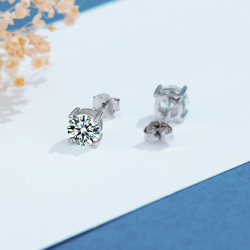 Earrings with zircon, silver 925 sample