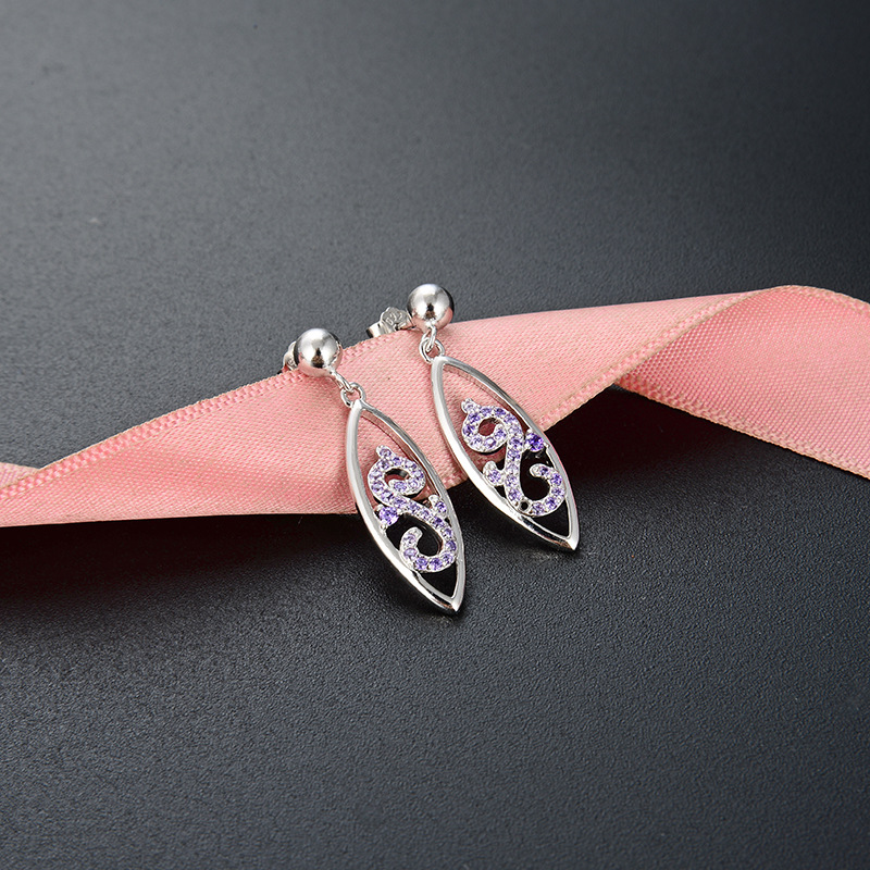El comercio exterior de joyas de diamantes pendientes simples Corea del Sur con incrustaciones de circón s925 pendientes de plata en forma de hoja geométrica pendientes de las mujeres