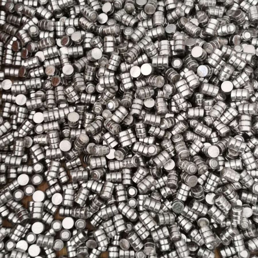 3粒装的LR41电子