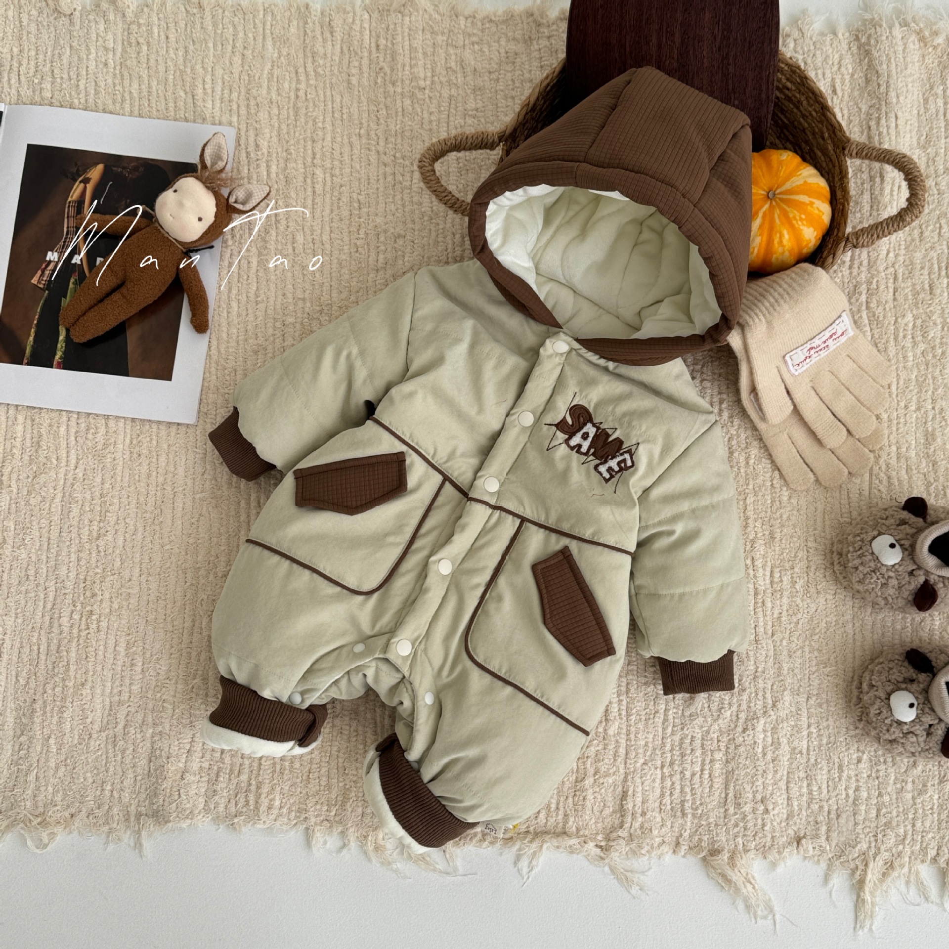 Invierno nuevo estilo bebé coreano estilo occidental cosido letras engrosamiento cálido bebé acolchado de una pieza a servicio exterior 1