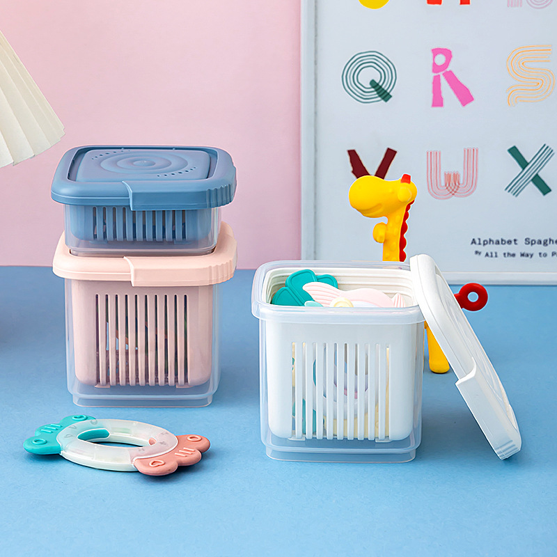 Pacifier Storage Box for Baby, Holds Teether, Small Mushroom-Shaped, Dust-Proof Box for Outdoor Use, Can Be Sterilized, Draining Box