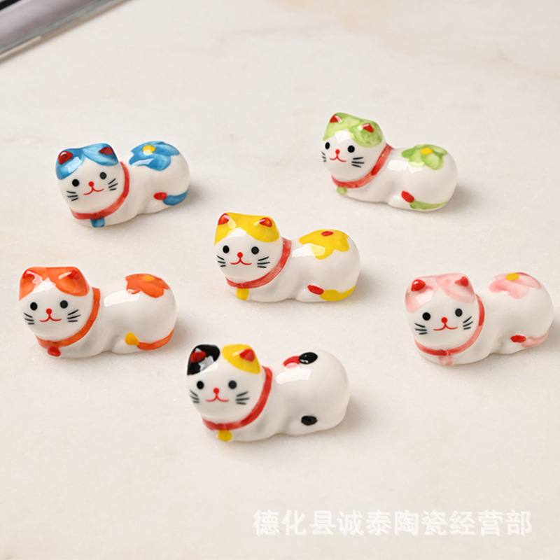 New Japanese-Style Lucky Cat Figurine Ceramic Cultural and Creative Small Cat Chopstick Holder Cute Cat Gift Travel Souvenir