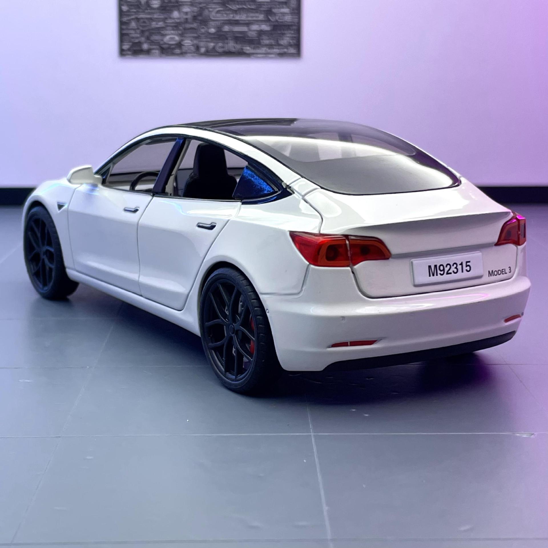 XLG modelo de coche de aleación 1:24 tra model3 nueva energía sonido y luz pull back 6 puerta modelo de coche de juguete adornos