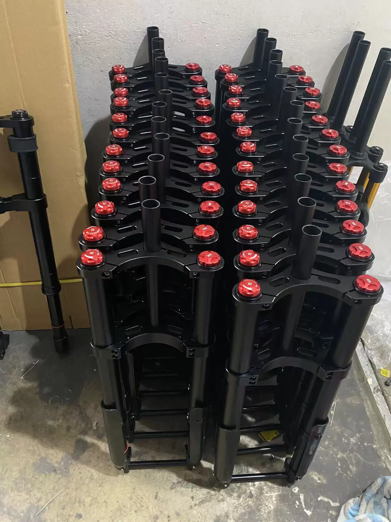 Специализируясь на производстве электрического велосипеда снегоход горный воздух перевернутая вилка 15x150 мм ось 26*5,0 двойное плечо