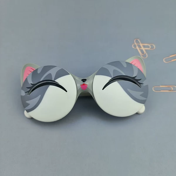 Fascinating Cat White-Flip