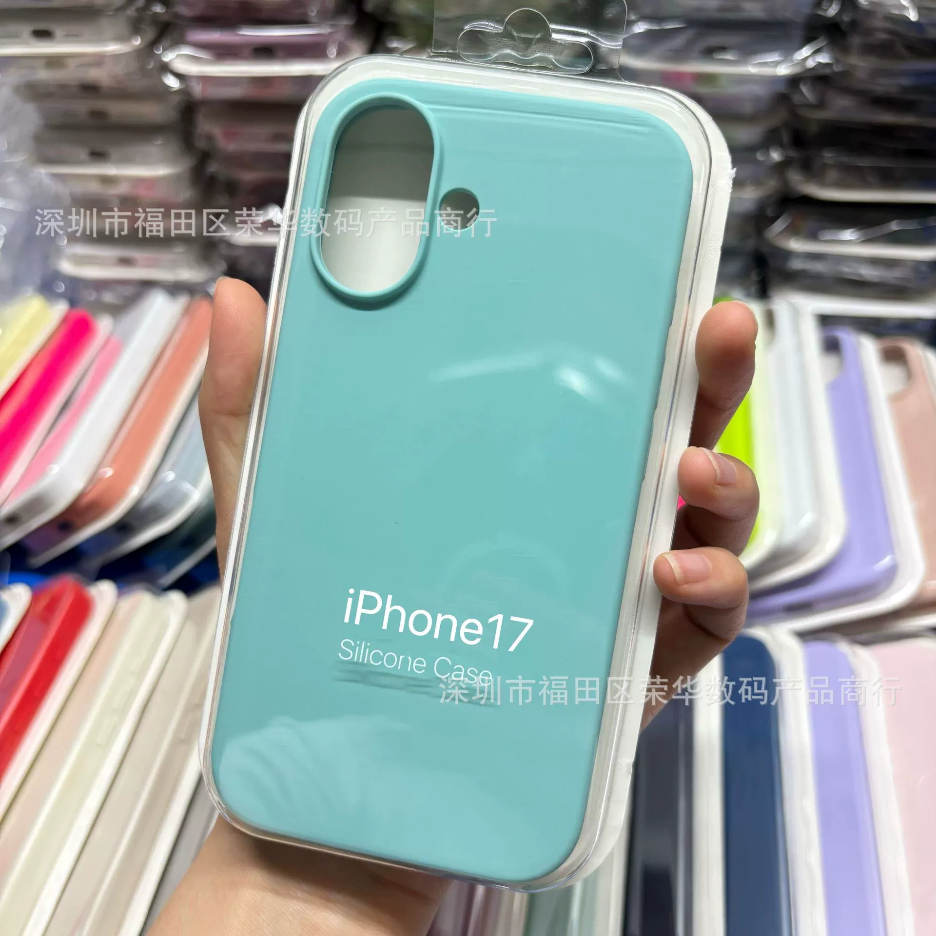 Чехол для телефона Apple iPhone17/iPhone17 Pro/iPhone17 Pro Max — жидкий силикон, кнопка камеры, защита от падений