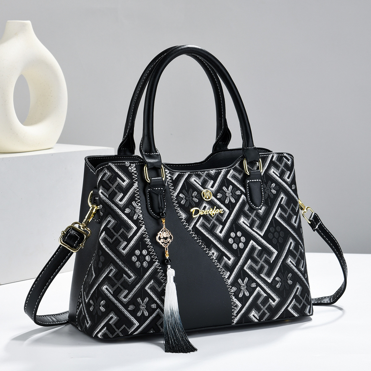 Summer Trendy Bucket Bag for Women 2026 New Versatile Fashion Handbag with a High-End Feel and Chinese Style Crossbody Bag