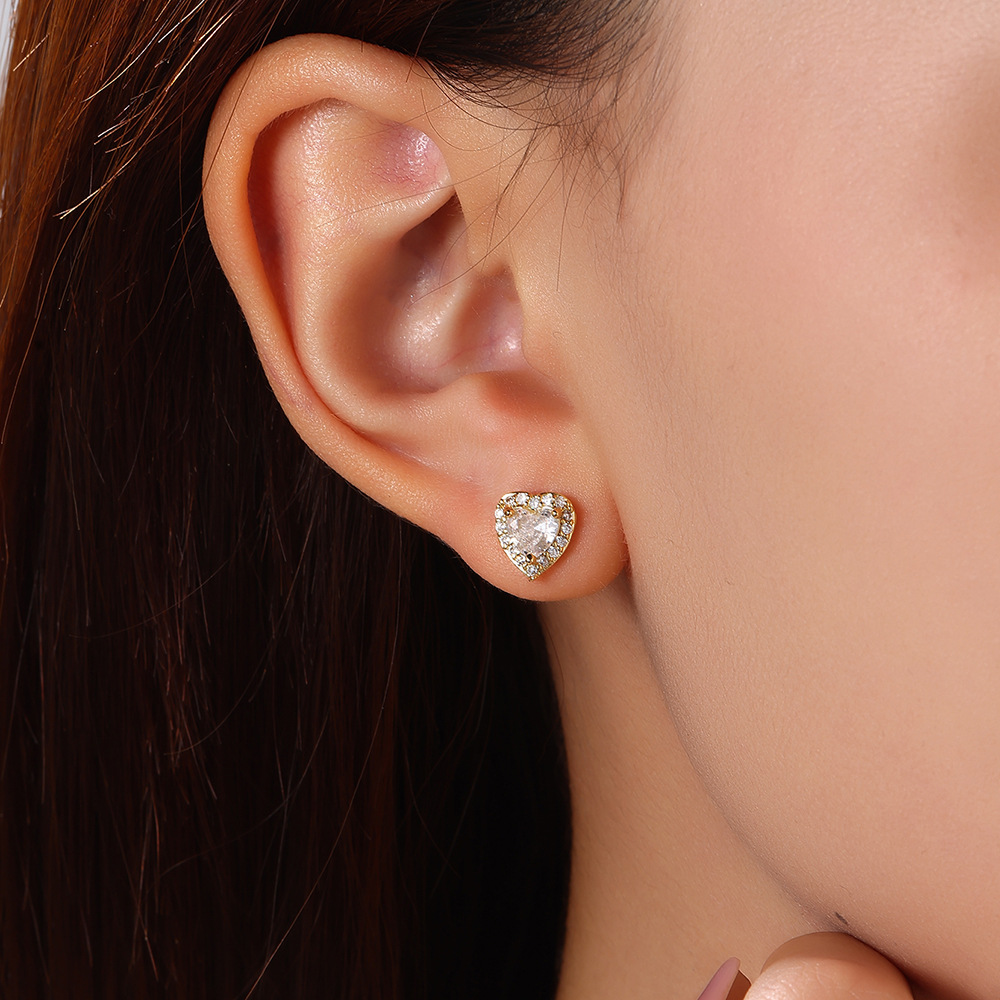 7g Weight Copper Ear Needle Material 18K Gold Plated Plating Material Zircon Inlay Material Ear Studs Classification 1 Piece Quantity Daily Occasion Copper Material Geometric, Heart Shape, Crown Pattern All Seasons Season Women's Gender Inlay Design Sweet Style 1 Piece Sweet Geometric Heart Shape Crown Inlay Copper Zircon 18K Gold Plated Ear Studs 35