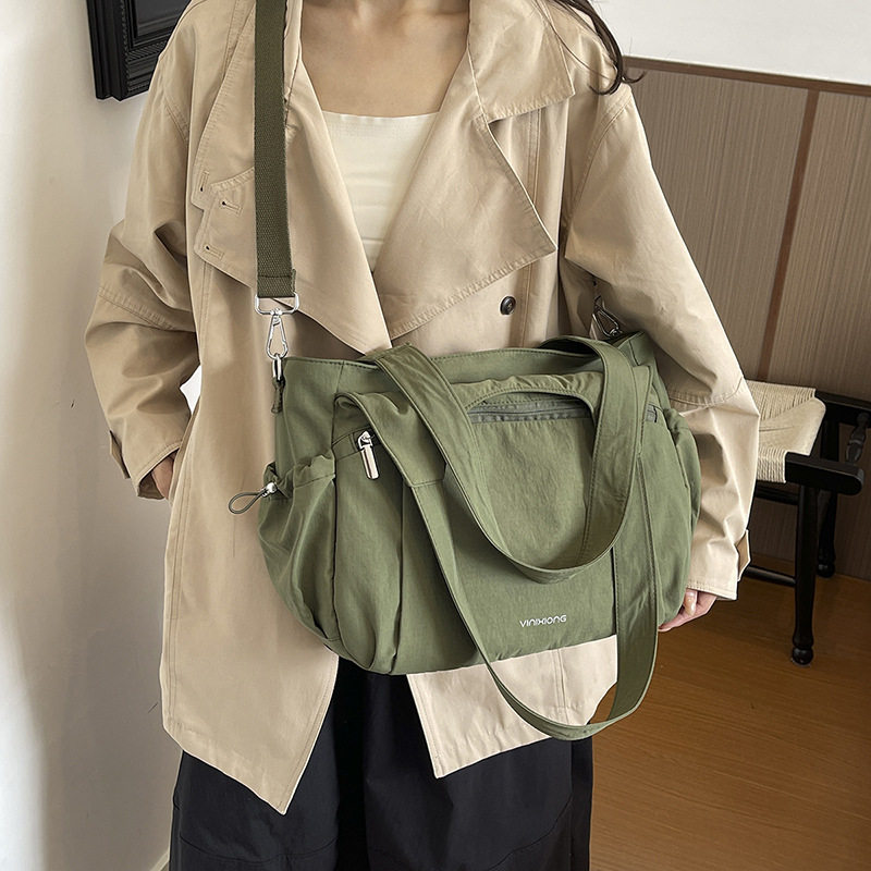 Túi tote nữ cỡ lớn chất liệu nylon nhẹ, túi đeo vai và đeo chéo tiện lợi — Khói tím, Quân đội xanh, màu be, màu nâu chi tiết 31