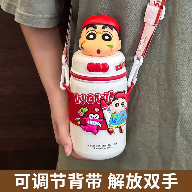 Crayón pequeño nuevo taza de aislamiento de alta calidad para niñas taza de agua de paja 2024 nuevo regalo de cumpleaños taza de estudiantes