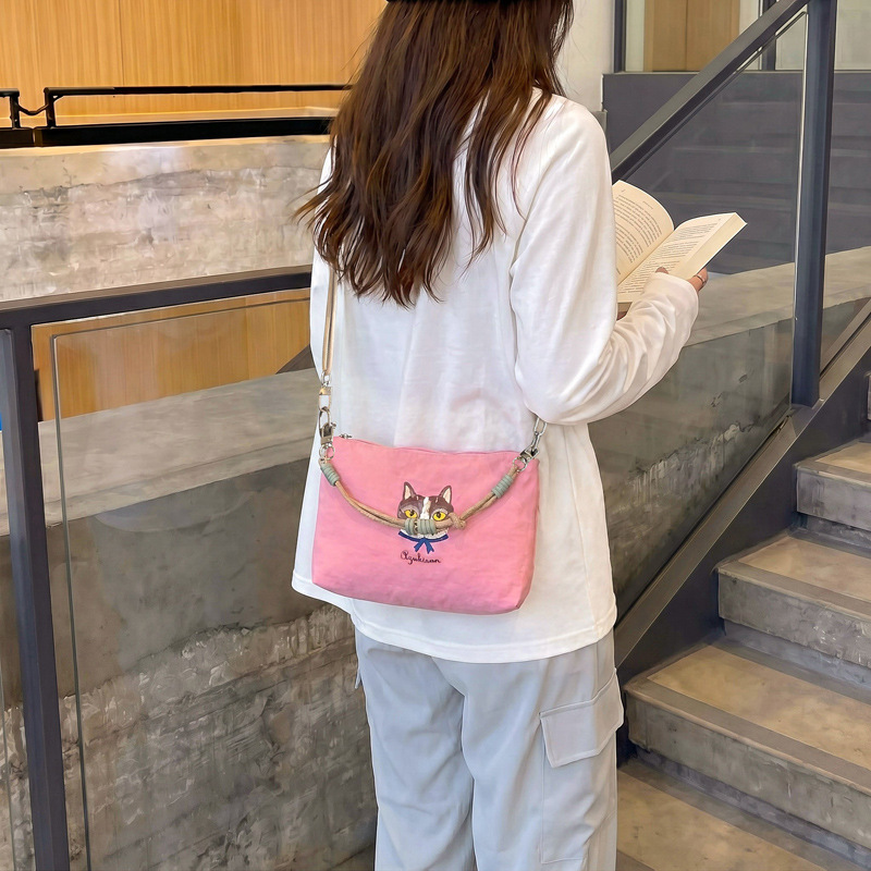 Japanese Kusuguru genuine heavy-duty embroidered cat crossbody bag, nylon shoulder bag, handbag, commuter bag