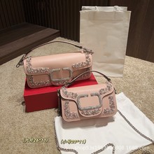 新款重工手工珠片刺绣单肩斜跨手提链条晚宴水钻钉珠迷你法棍包女