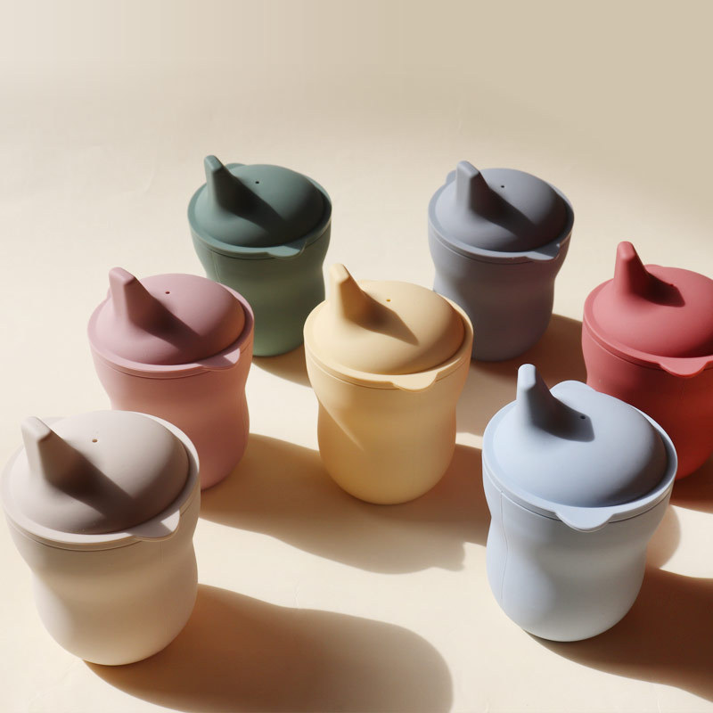 Adecuado para bebés de 3 años de edad, tazas de bebida de silicona, tazas de dieta de silicona, tazas de capacitación de pico de pato de 180ml, pequeña capacidad