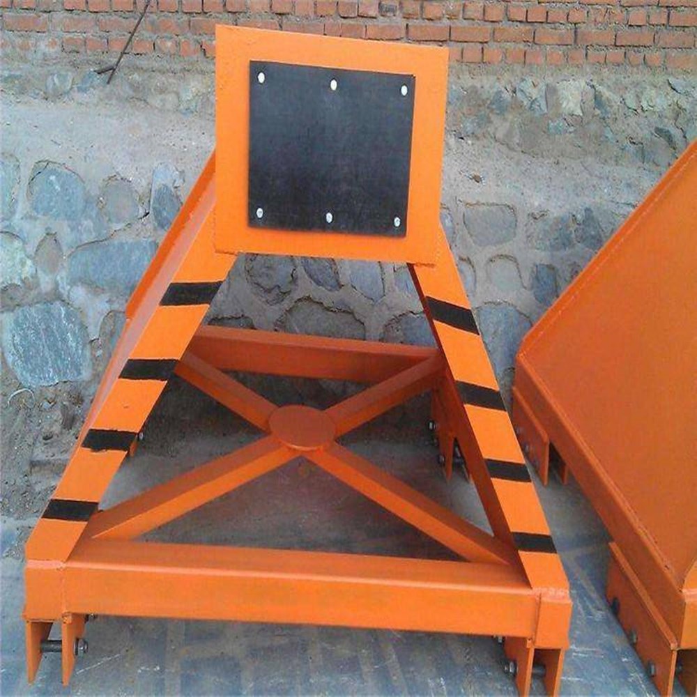 CDH型全钢轨挡车器 液压油缸缓冲动图   铁路用液压挡车器