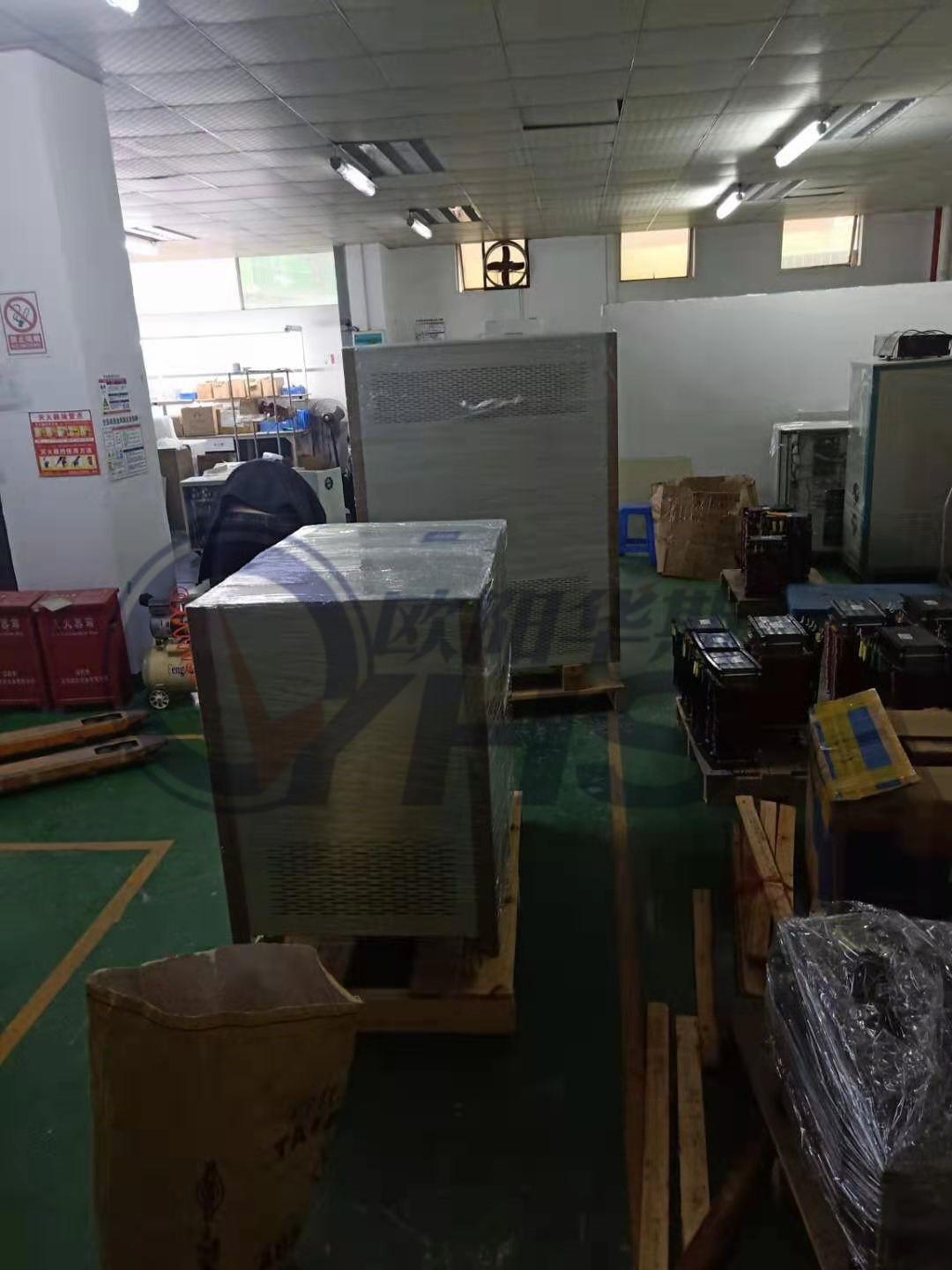 ŷ����˹����100KVA��Ƶ��Դ�����Ϻ�������60HZ���ڲ�Ʒ