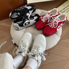 银色高级感平底德训鞋女2025新款秋季配裙子拼色复古百搭运动鞋子