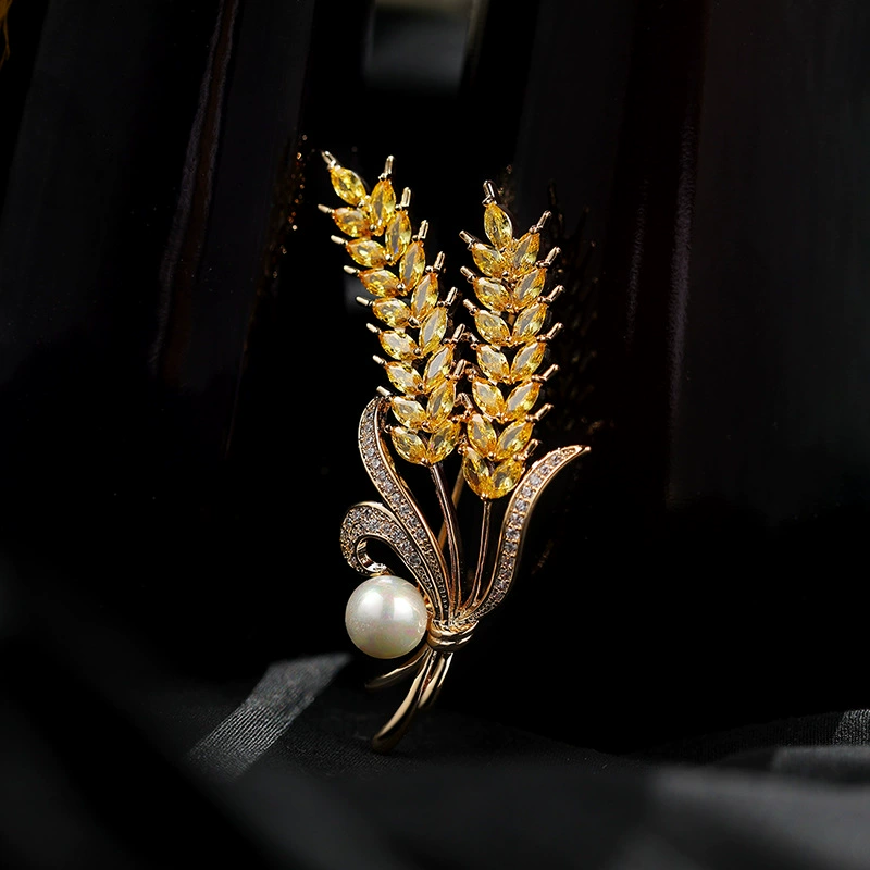 西凉妃子 Classic golden fashionable brooch, zirconium from pearl lapel pin, high-end accessory, pin