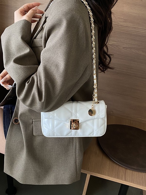 Bolso de cadena de estilo super fuego Xiaoliang 2026 nueva moda versátil bolso de hombro exquisito bolso de hombro
