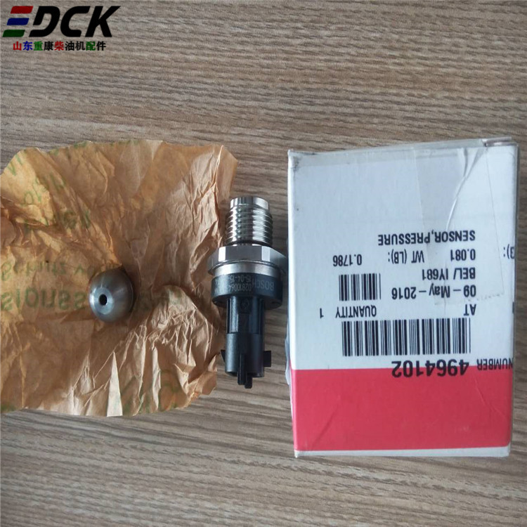 矿用自卸车发动机维修件 康明斯原装进口传感器4964102